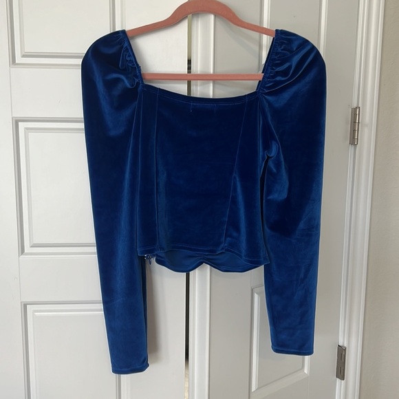NWT Torn by Ronny Kobo Velvet Cut Out Crop in Electric Blue - Picture 8 of 8